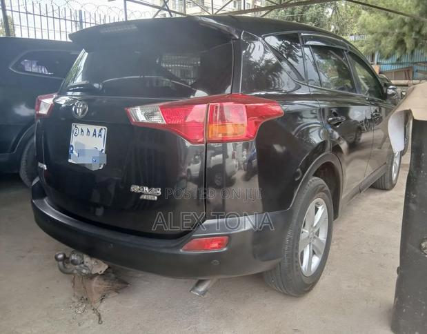 Toyota RAV4 2015 Blue