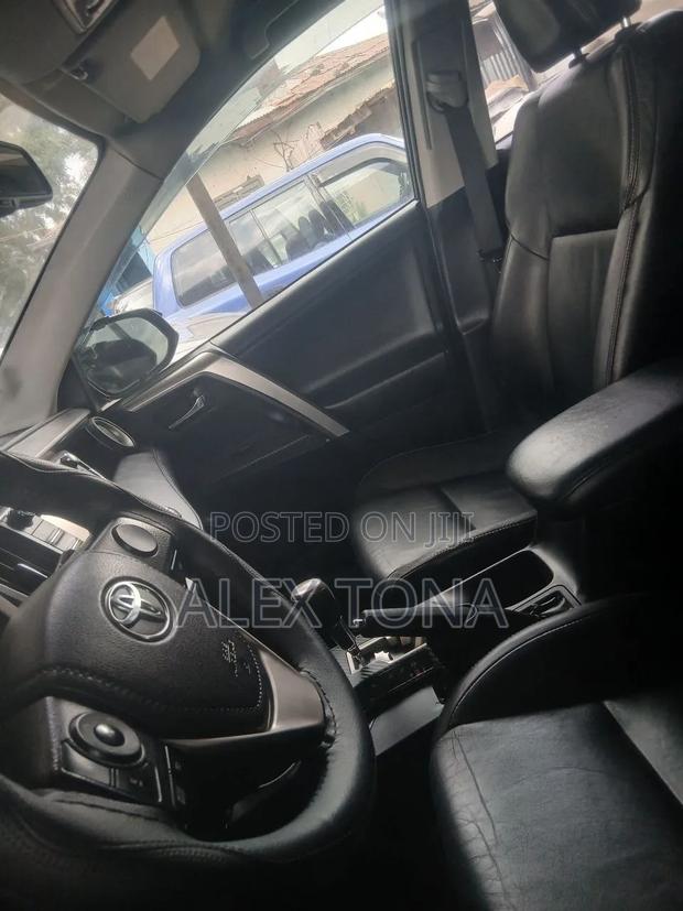 Toyota RAV4 2015 Blue
