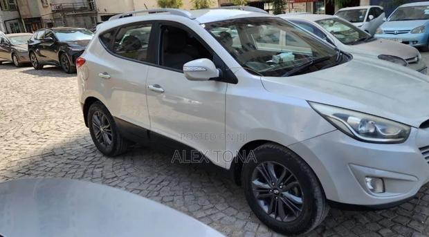 Hyundai Tucson 2015 Silver