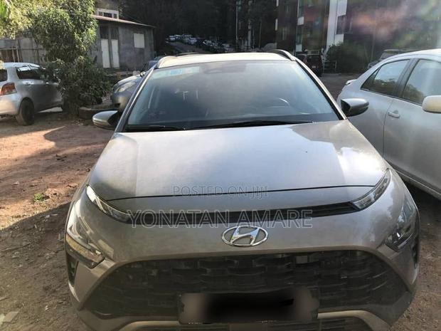 Hyundai Bayon 2022 Gold