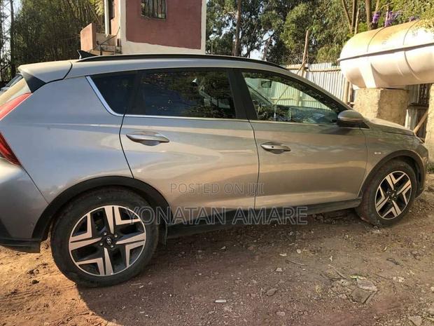 Hyundai Bayon 2022 Gold