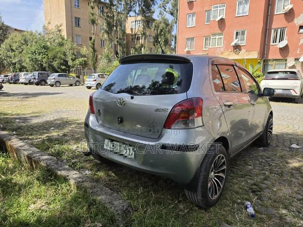 Toyota Yaris 2010