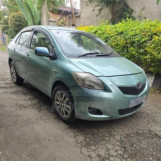 Toyota Yaris 2007 Green