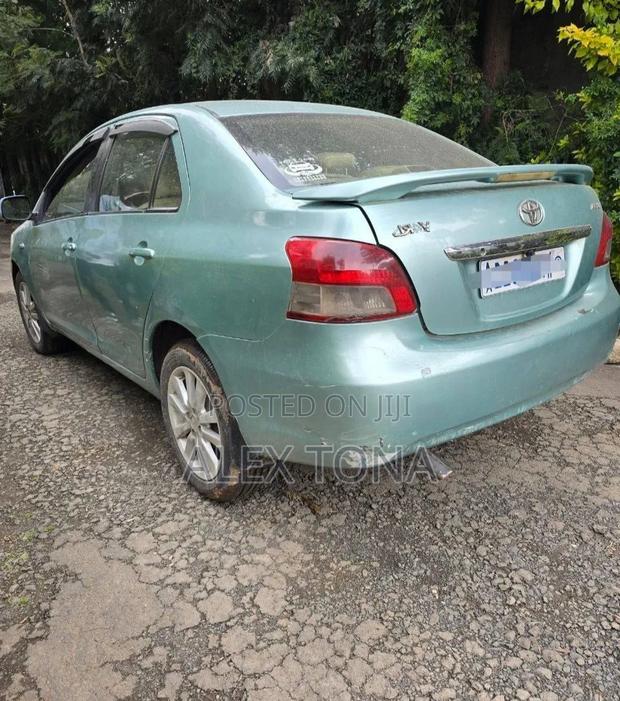 Toyota Yaris 2007 Green