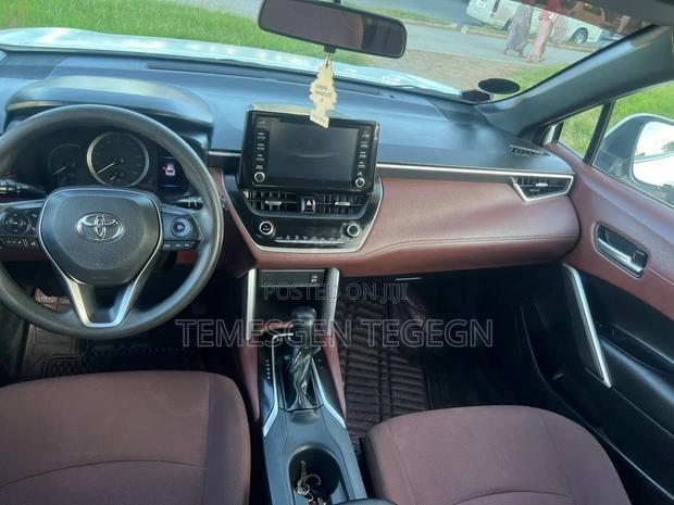 Toyota Corolla Cross 2023 White