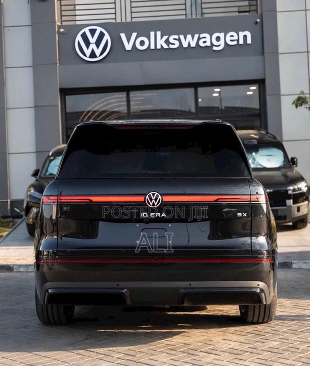 New Volkswagen ID.6 2025 Black