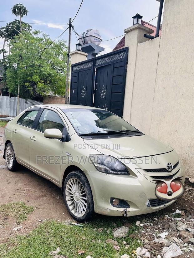 Toyota Yaris 2007 Off white