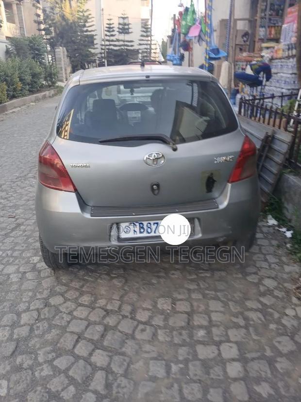 Toyota Yaris 2007 Gray