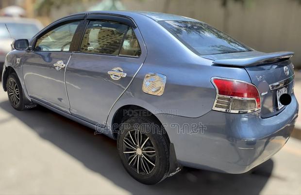 Toyota Yaris 2007 Gray