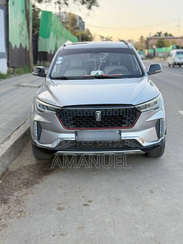 Bestune T33 1.2 FWD 2022 Silver