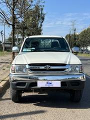 Toyota Hilux 2004 White for sale