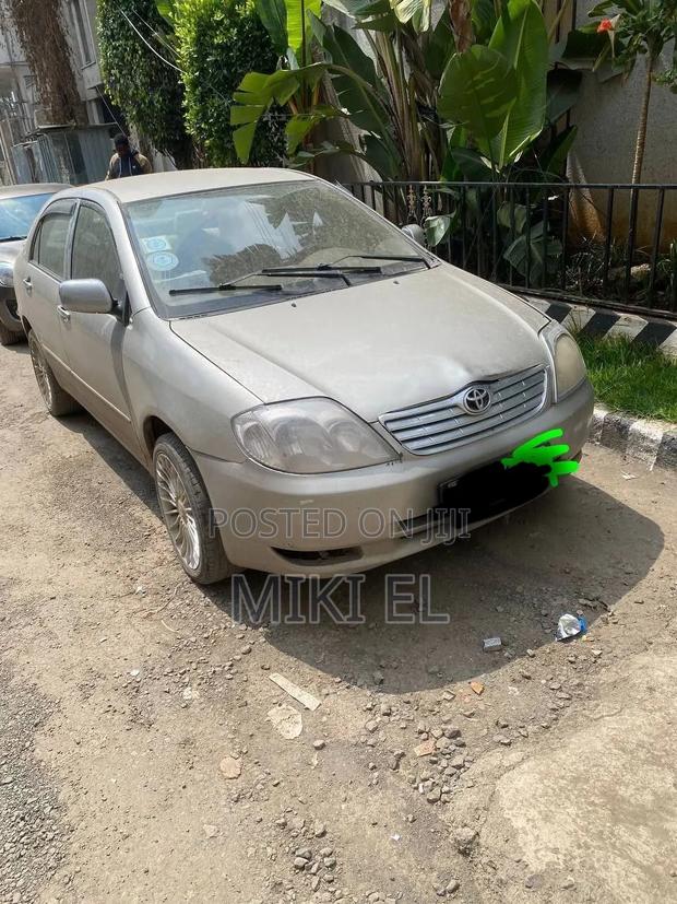 Toyota Corolla Sedan 2003 Gold