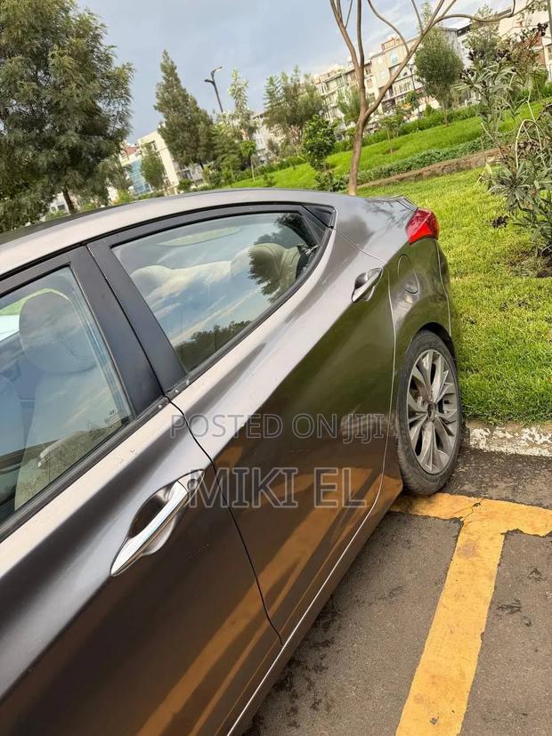 Hyundai Elantra GLS 2012 Blue