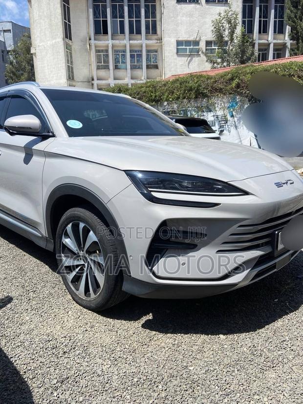 BYD Song Plus 1.5 CVT Hybrid AWD 2024 Gray
