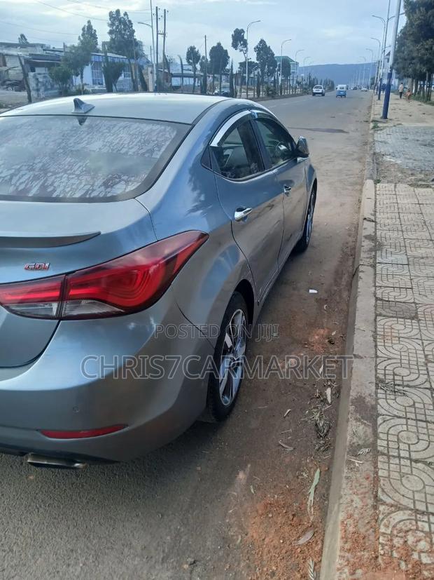 Hyundai Avante 2015 Gray