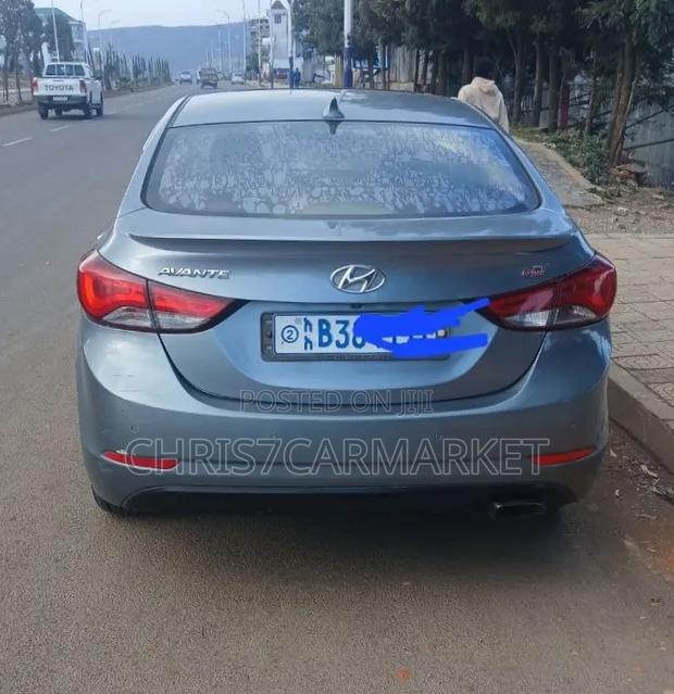Hyundai Avante 2015 Gray
