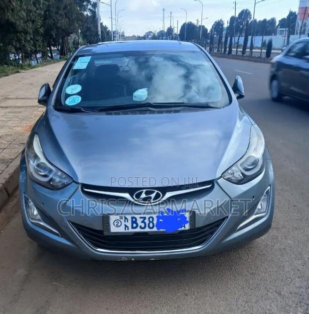 Hyundai Avante 2015 Gray