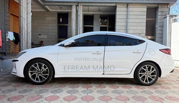 Hyundai Avante 2020 White
