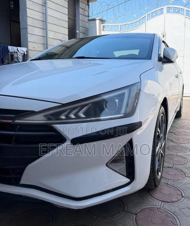 Hyundai Avante 2020 White