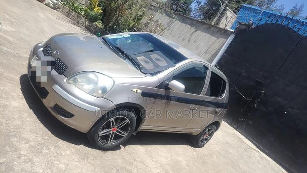 Toyota Vitz 2004