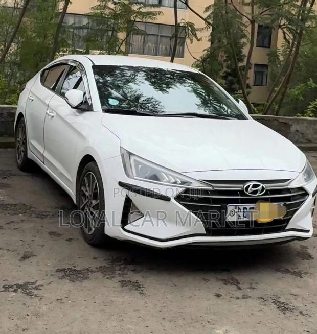 Hyundai Avante 2020 White