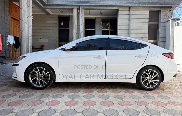 Hyundai Avante 2020 White