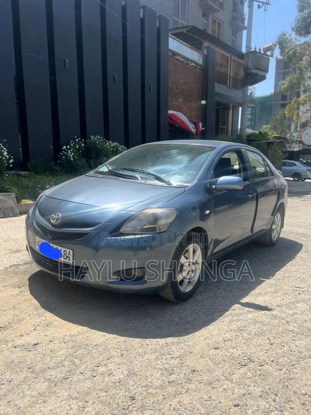 Toyota Yaris 2007 Gray