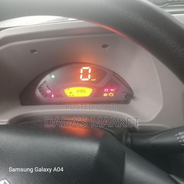 Suzuki Eeco 2025 Silver