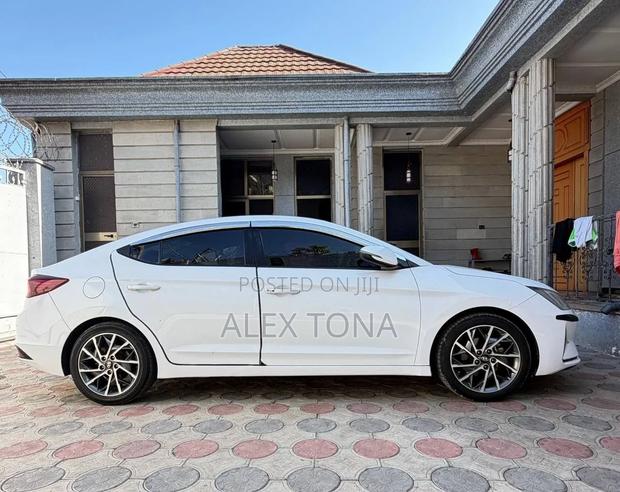Hyundai Avante 2020 White