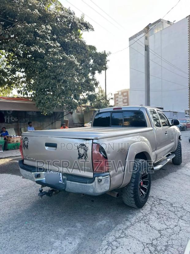 Toyota Tacoma 2006 Silver