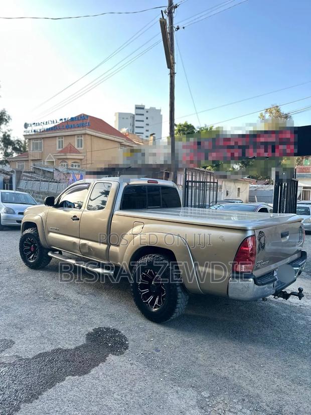 Toyota Tacoma 2006 Silver