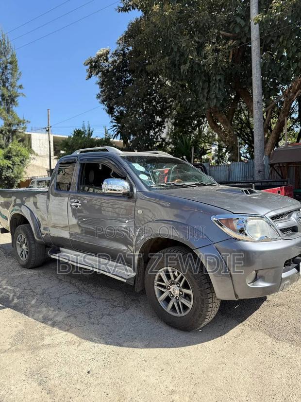 Toyota Hilux 2007 Black