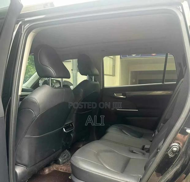 New Toyota Highlander 2025 Black