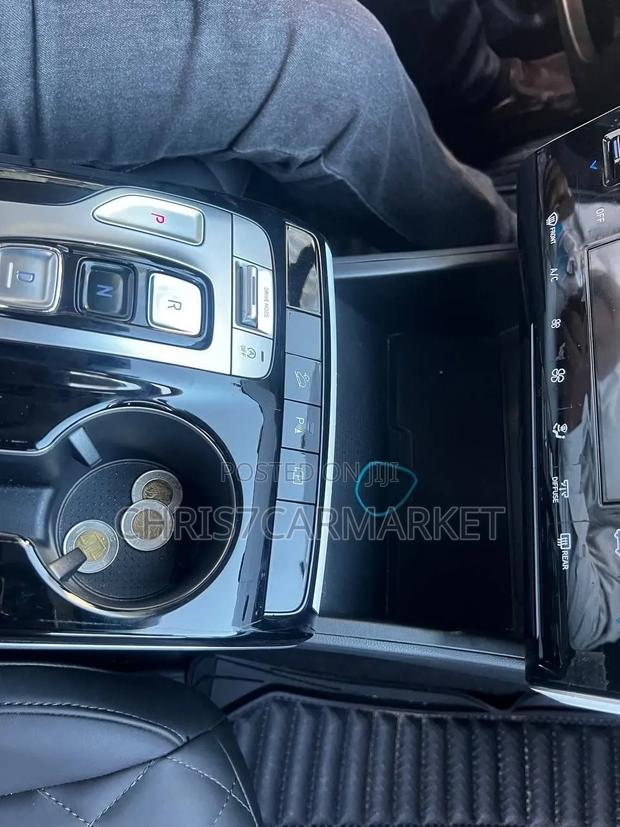 Hyundai Tucson Limited 2023 Gray