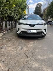 Toyota C-HR XLE FWD 2020 White for sale