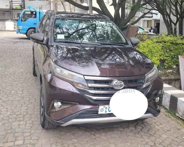 Toyota Rush 2022 Burgundy