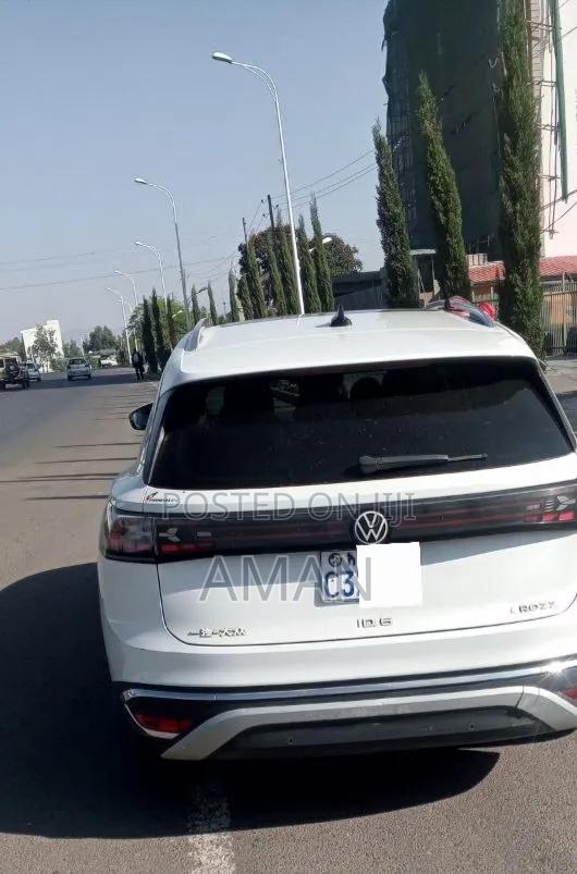 Volkswagen ID.6 2022 White
