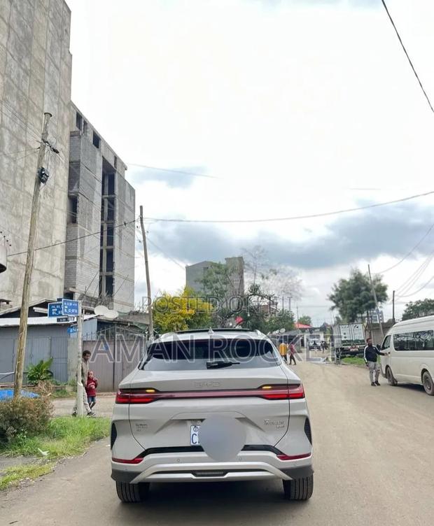 BYD Song Plus 2024 Beige