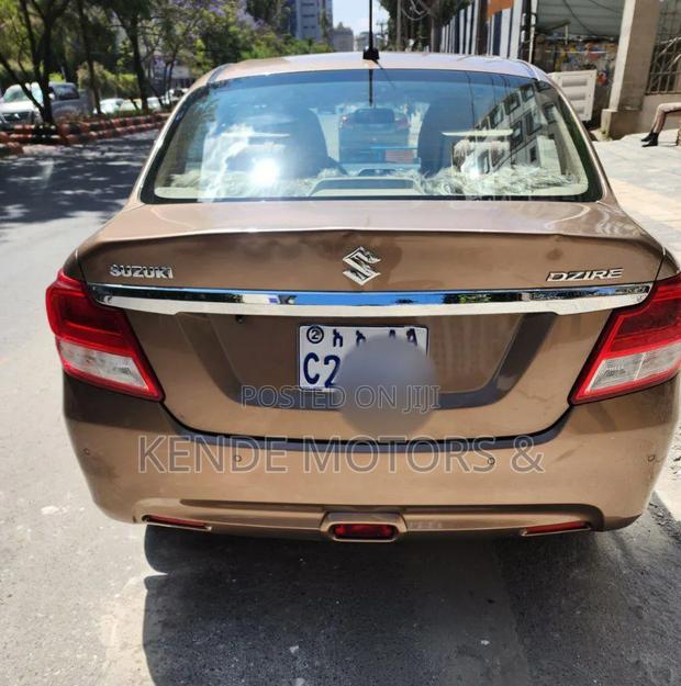 Suzuki Dzire 2022 Silver