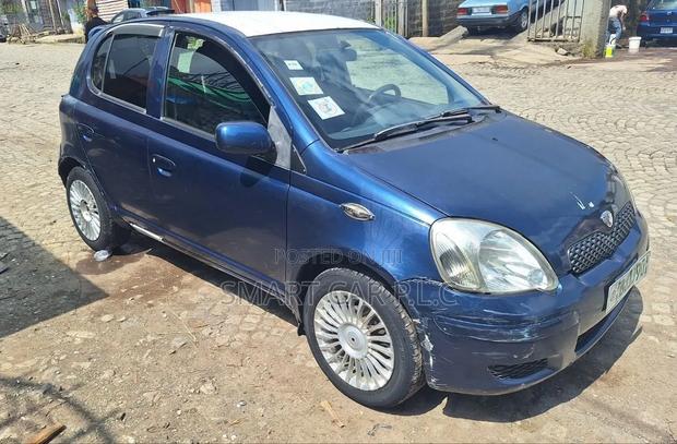 Toyota Yaris 2004 Blue