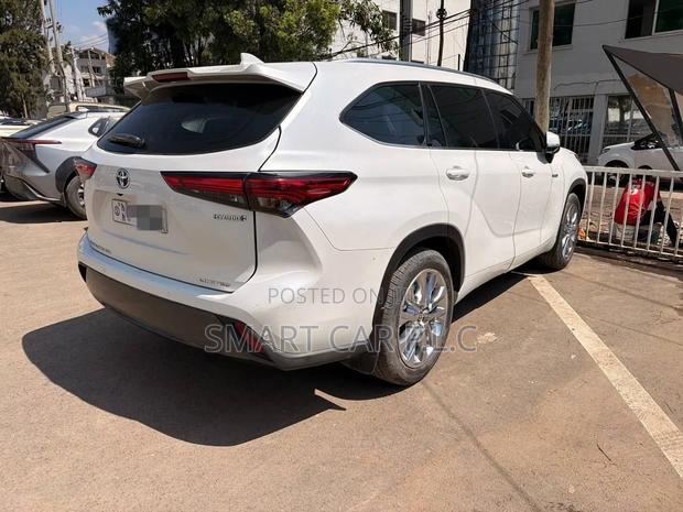 Toyota Highlander 2023 White