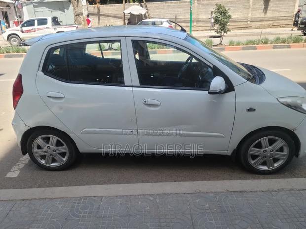 Hyundai I10 2012 White