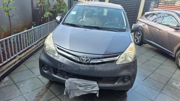Toyota Avanza 2014 Gray
