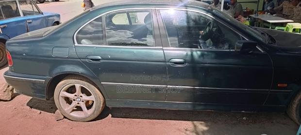 BMW 525i 1998 Green