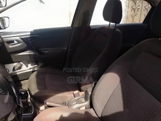 Peugeot 301 2017 Gray