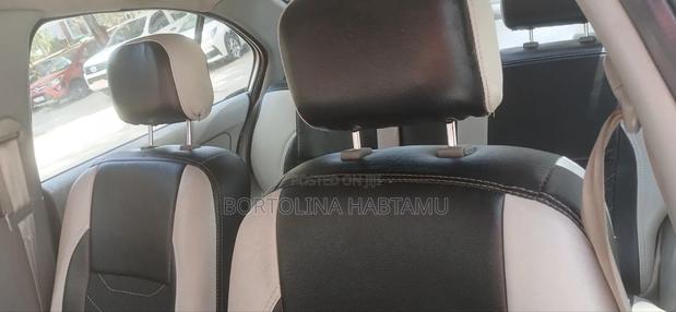 Faw Vita 2012 White
