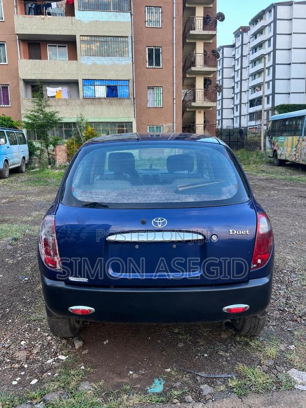 Toyota Duet 2000 Blue