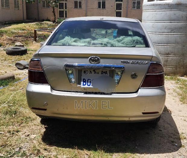 Toyota Corolla LE 2007 Gold