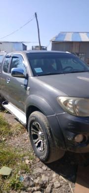 Toyota Hilux 2.5 D-4D 4X4 SRX 2010 Gray for sale