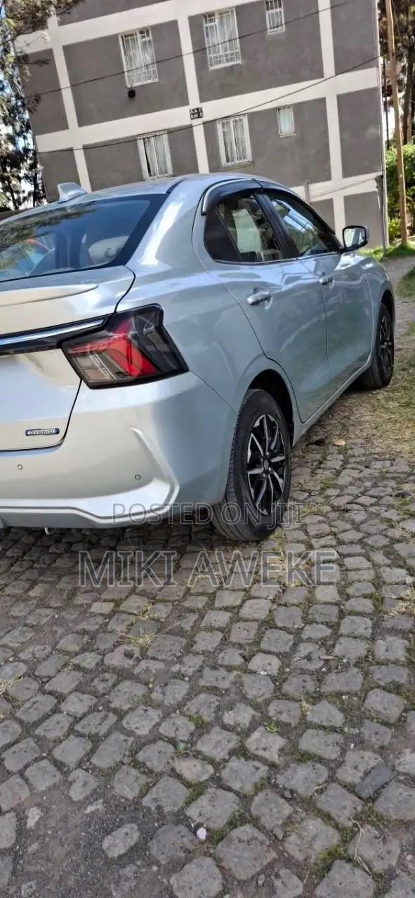Suzuki Dzire 2025 Pearl